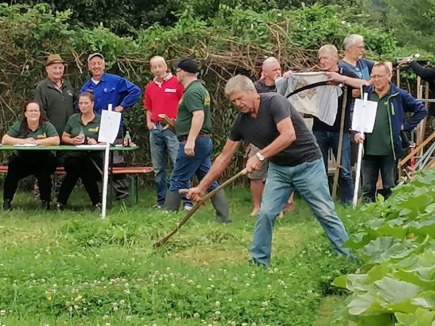 Sensenmeisterschaft in Kehmstedt
