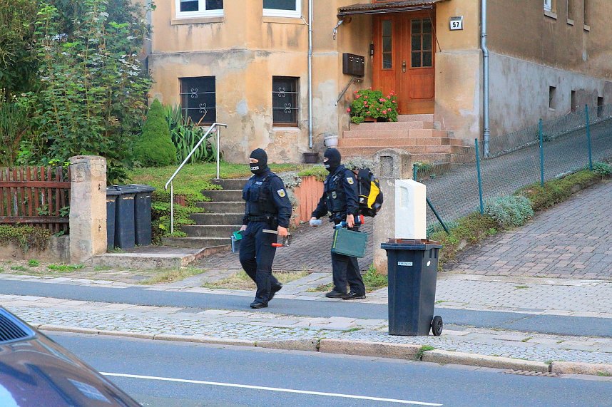 Razzia im Zusammenhang mit Schleuserkriminalit&auml;t 