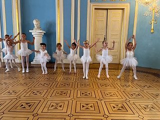 Drei Auftritte f&uuml;r das Tanzstudio Radeva