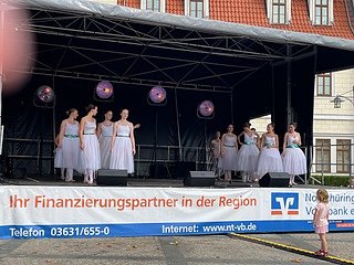 Drei Auftritte f&uuml;r das Tanzstudio Radeva