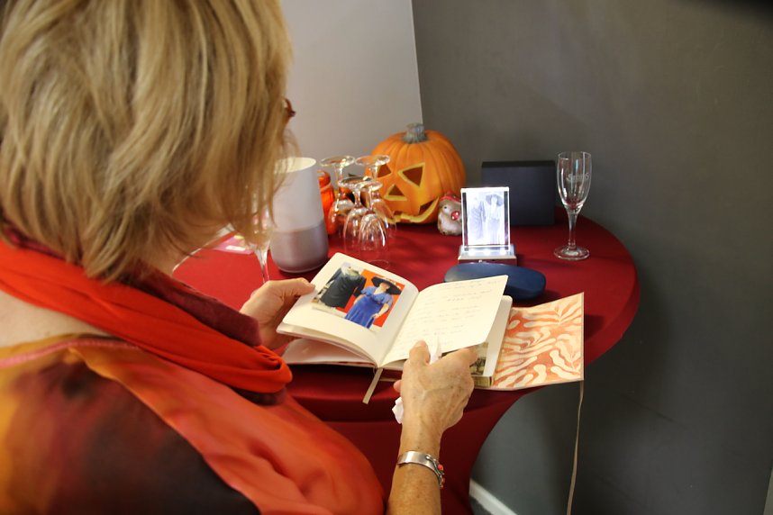 Ehrung f&uuml;r 35 Jahre in der Nordh&auml;user Mode f&uuml;r Katrin Stemmler