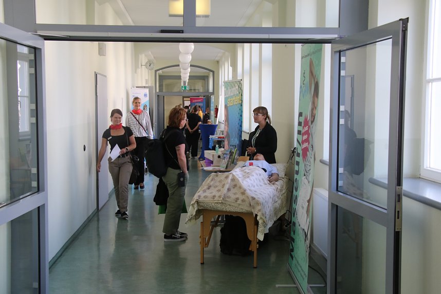 Berufsmesse zu Pflege und Gesundheit in der Nordh&auml;user Berufsschule