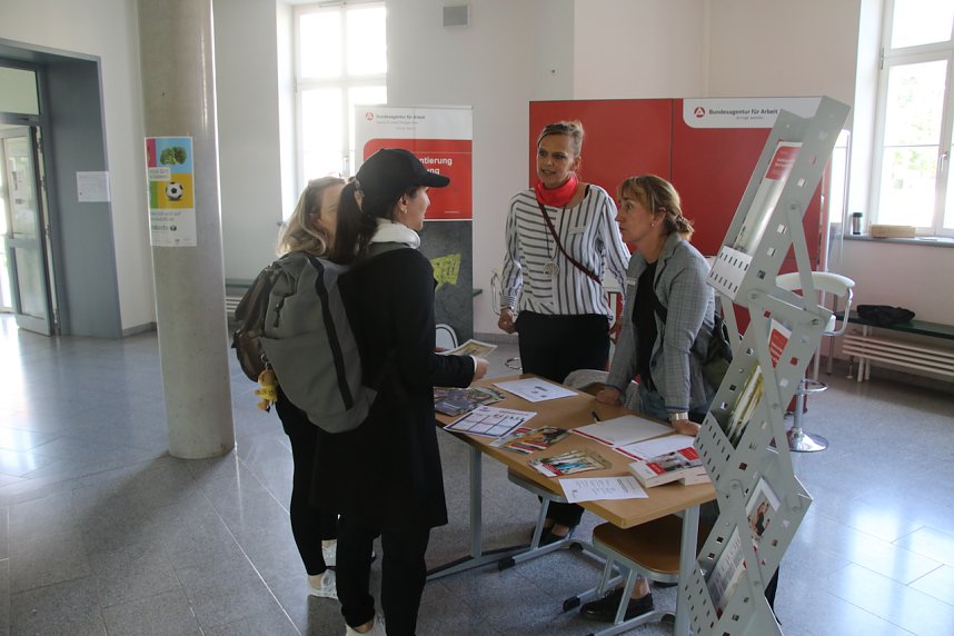 Berufsmesse zu Pflege und Gesundheit in der Nordh&auml;user Berufsschule