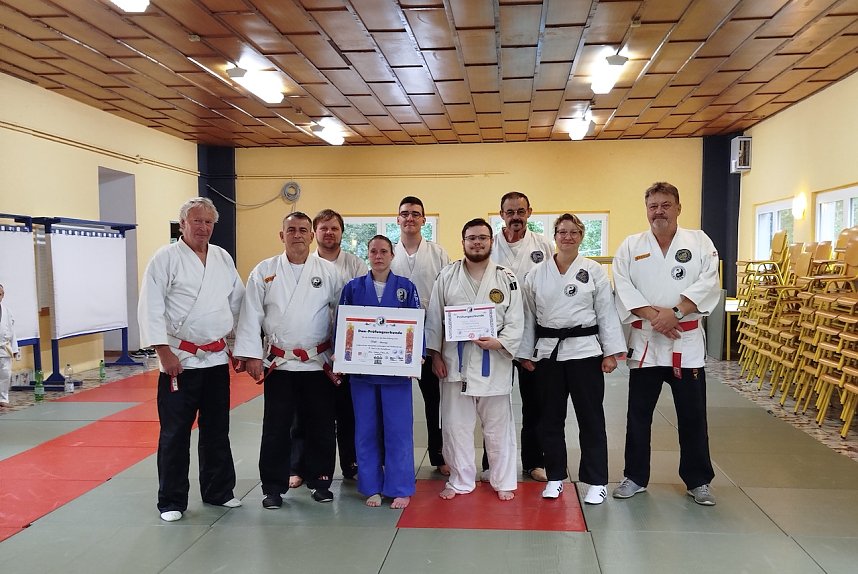 Kampfkunst beim Bundeslehrgang und Trainingslager im Ferienpark Feuerkuppe (Kyffh&auml;userkreis)