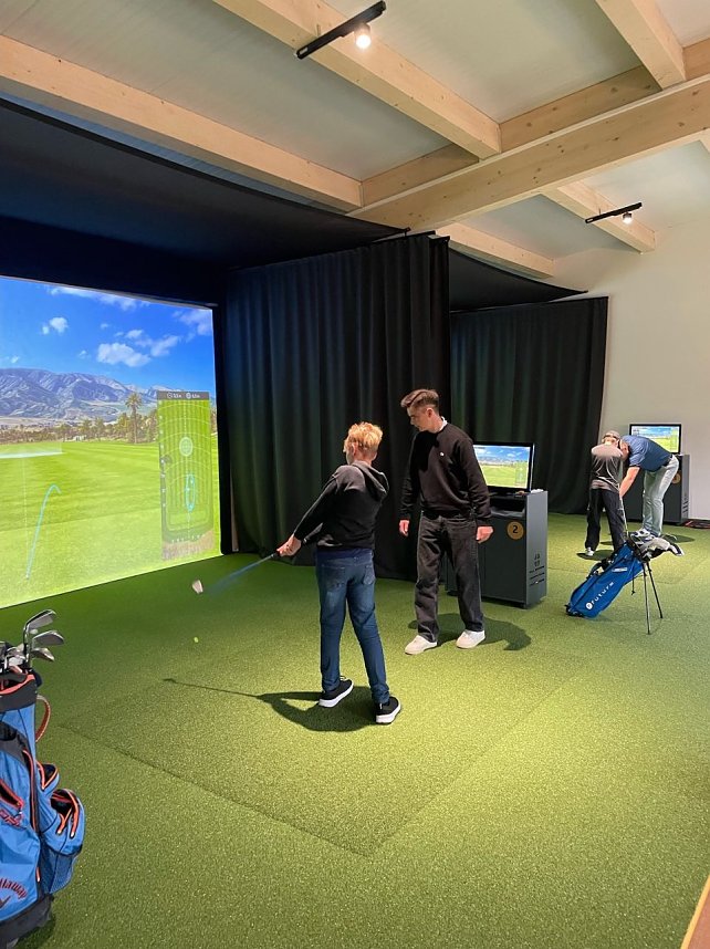 Golfspielen in der Ferienzeit