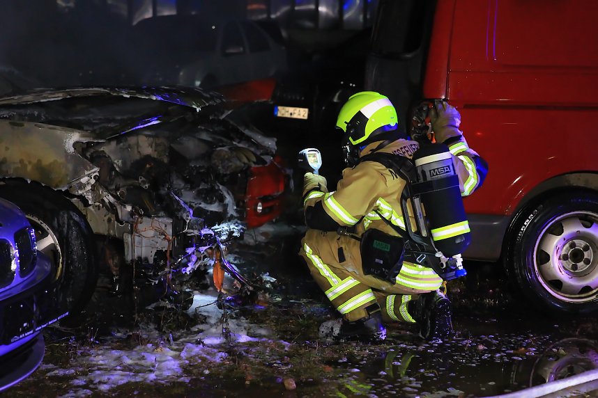 In Nordhausen mussten in der Nacht brennende Fahrzeuge gel&ouml;scht werden