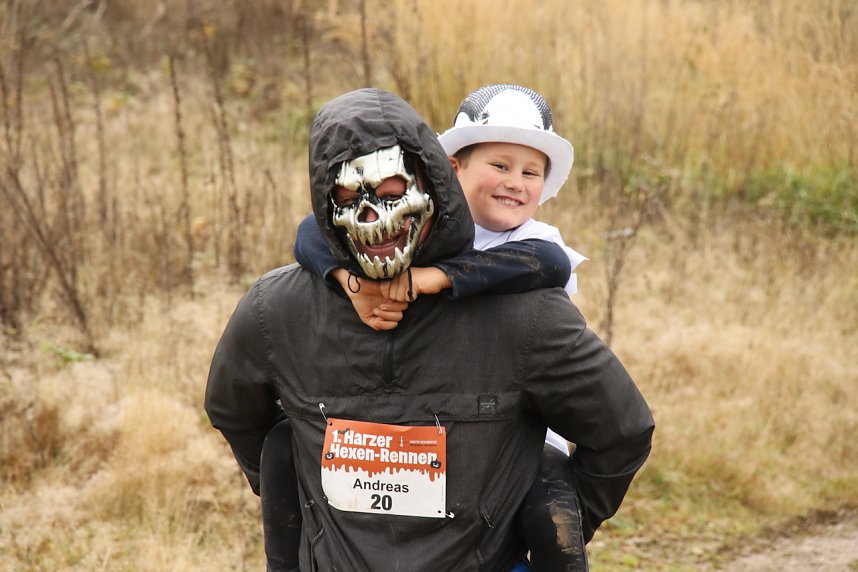 1. Hindernislauf am Harzer Hexenbesen