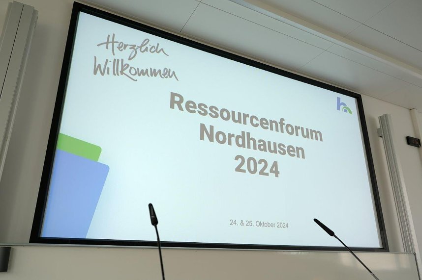 Beim Ressourcenforum 2024 an der Hochschule Nordhausen standen aktuelle Entwicklungen und Herausforderungen der nachhaltigen Ressourcennutzung im Mittelpunkt