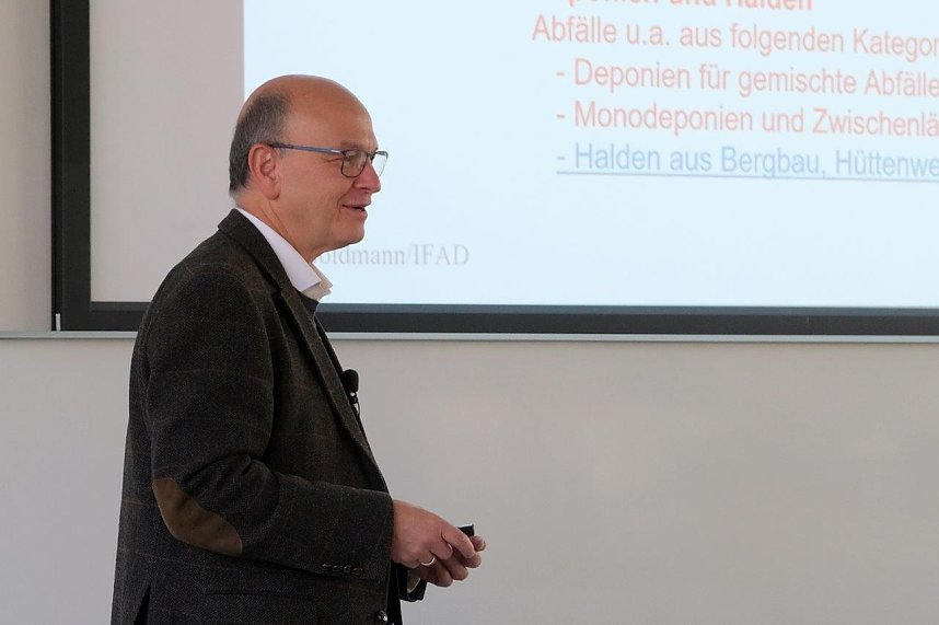 Beim Ressourcenforum 2024 an der Hochschule Nordhausen standen aktuelle Entwicklungen und Herausforderungen der nachhaltigen Ressourcennutzung im Mittelpunkt