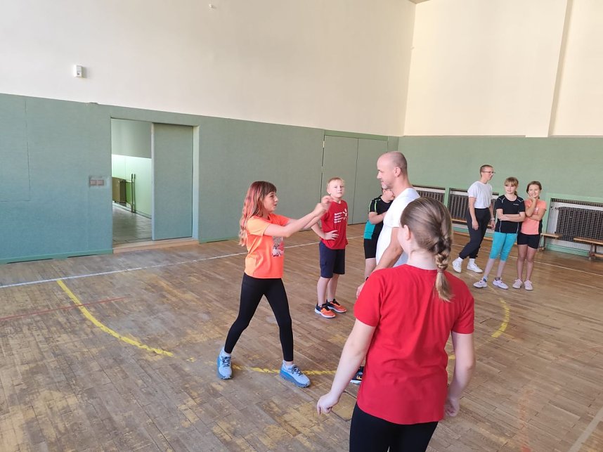 Kinder lernen sich selbst zu verteidigen