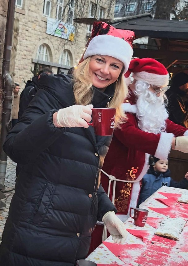 Peter Blei unterwegs auf dem Weihnachtsmarkt