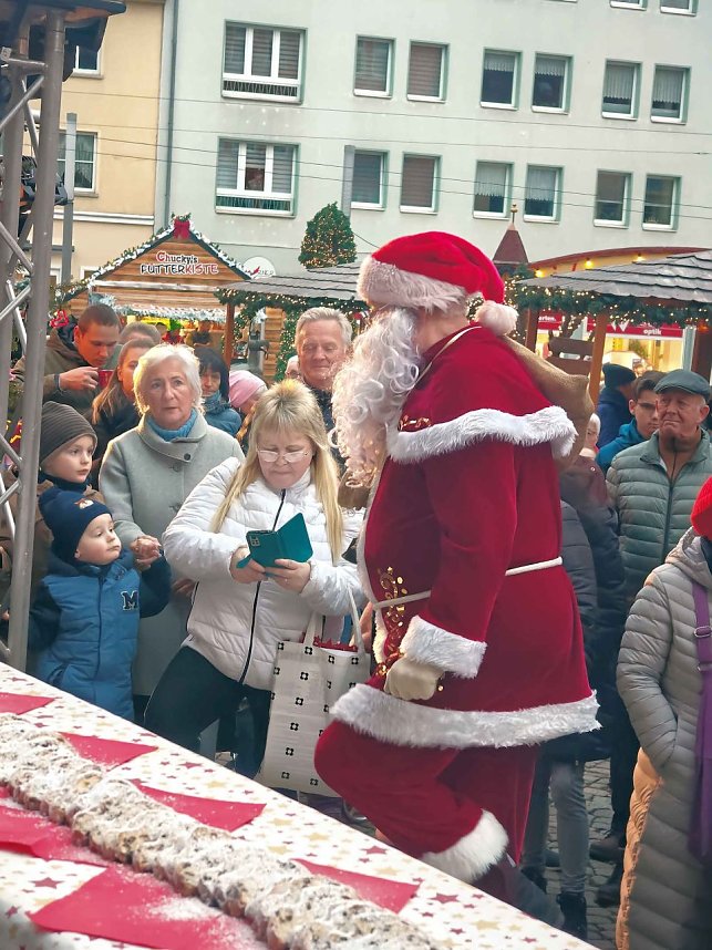 Peter Blei unterwegs auf dem Weihnachtsmarkt