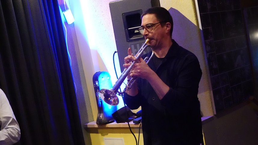 Bob Dylan im Brass-Band-Stil: ABSOLUTELY SWEET MARIE