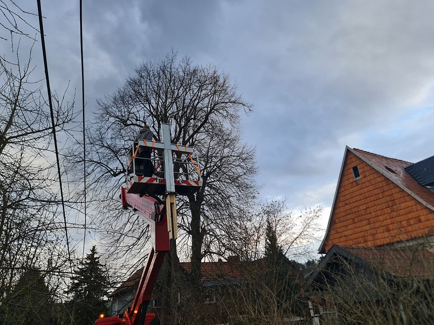 Ein neus Kreuz f&uuml;r Steigerthals Kirche