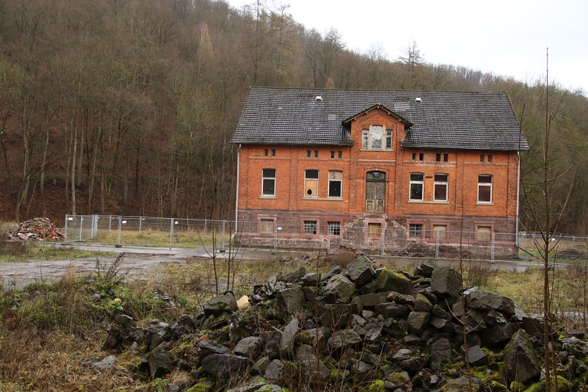 Spatenstich f&uuml;r den Neubau der Ilfelder Grundschule