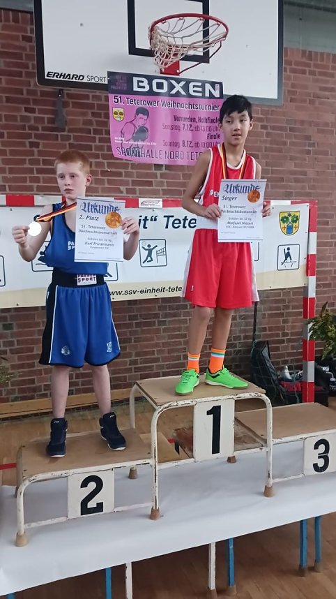 Starke Nordh&auml;user beim Weihnachts Boxen in Teterow