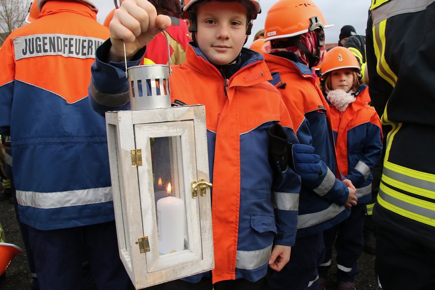 Friedenslichtaktion 2024 auf dem August-Bebel-Platz in Nordhausen