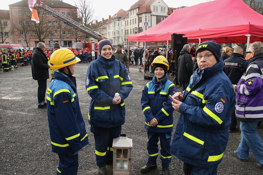 Friedenslichtaktion 2024 auf dem August-Bebel-Platz in Nordhausen