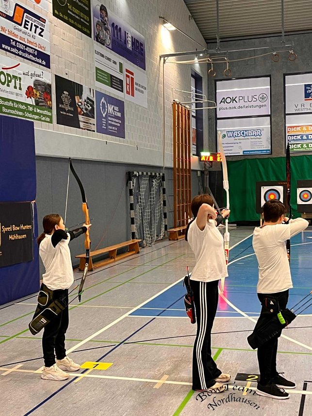 Das Bowteam aus Nordhausen bei der Landesmeisterschaft des Bogensportverbands Th&uuml;ringen