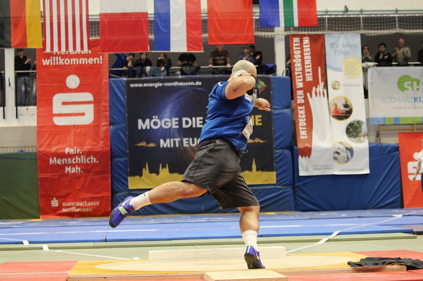 Indoor Kugelsto&szlig;en in der Wiedigsburghalle in Nordhausen