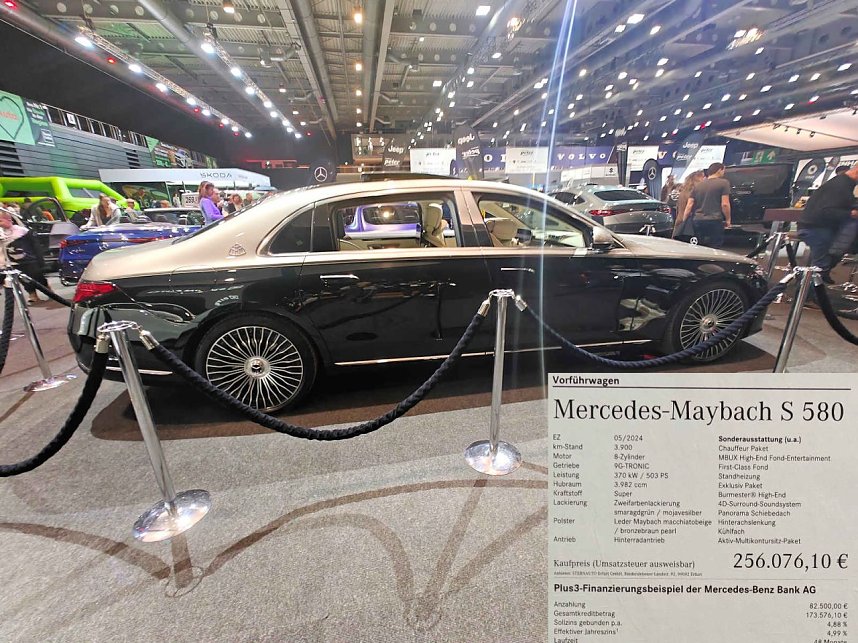 Peter Blei unterwegs auf der Automesse Erfurt