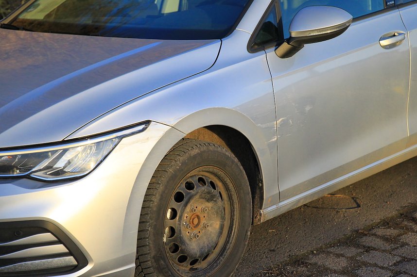 Unfall mir Fahrerflucht in Gro&szlig;furra