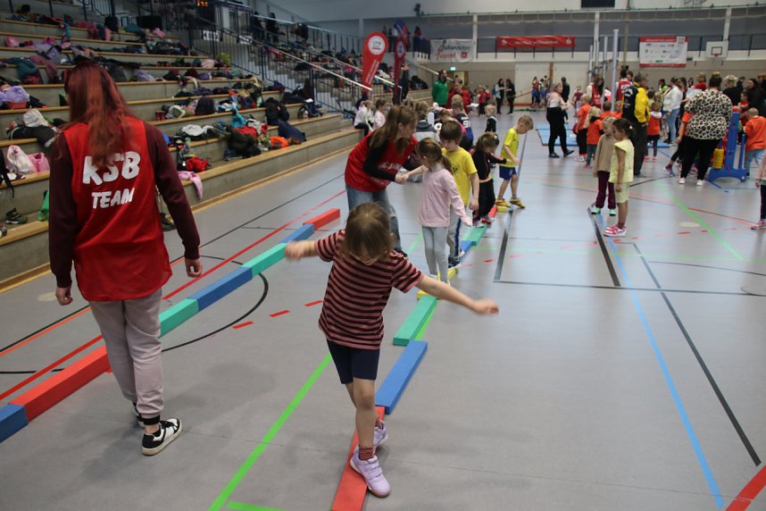 Kindergartensporttag in der Wiedigsburghalle