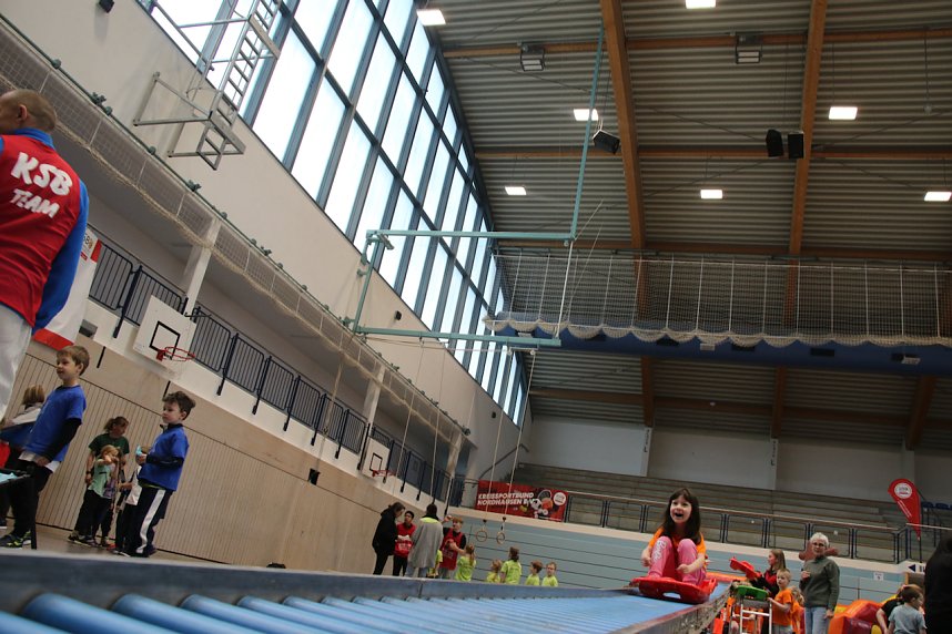 Kindergartensporttag in der Wiedigsburghalle