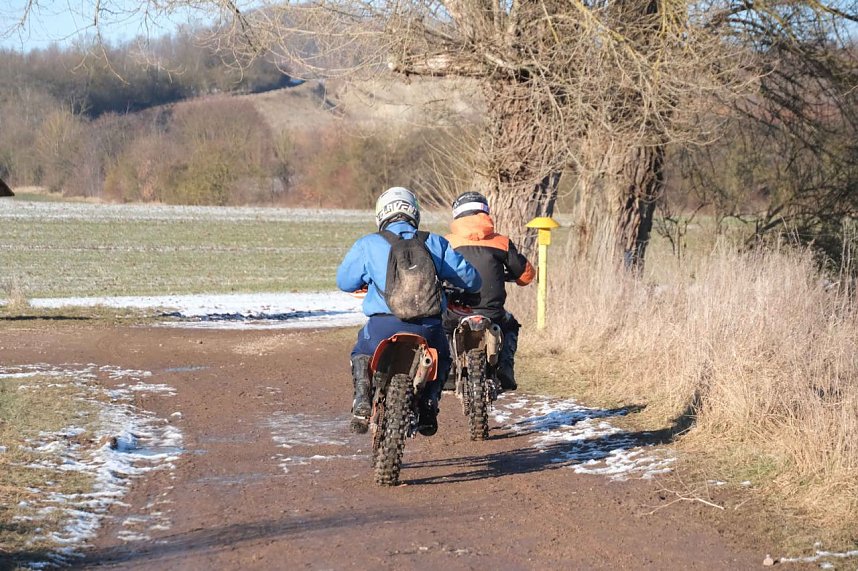 Unterwegs in der kalten Windl&uuml;cke