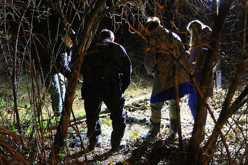 Spurensicherung am Fundort der &Uuml;berreste