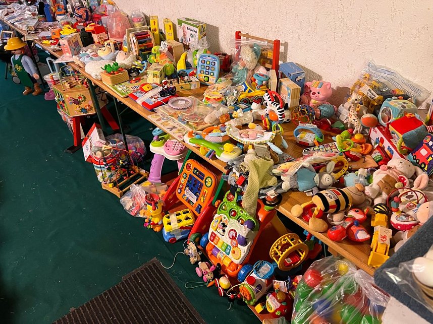 Die H&ouml;rninger Hummeln laden wieder zum Basar