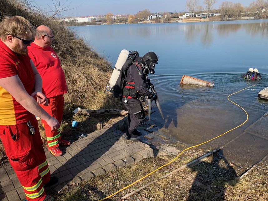 &Uuml;bungstauchgang am Sundh&auml;user See