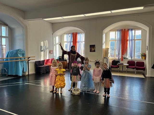 Fasching im Tanzstudio Radeva