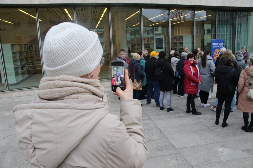 Finale der Adventsaktion der Nordh&auml;user Lions und Rotarier auf dem Nicolaiplatz 