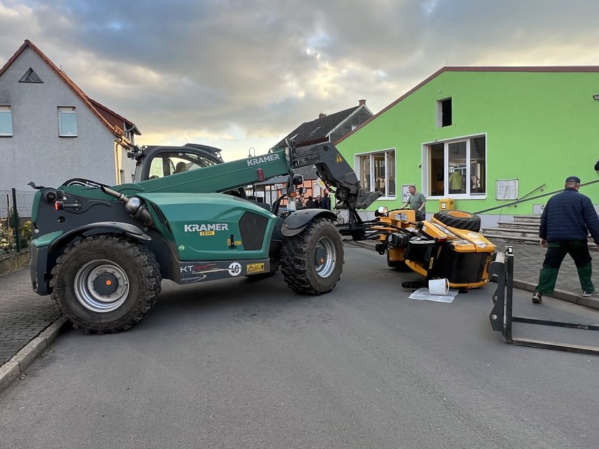 Unfall mit Radlader in Bielen