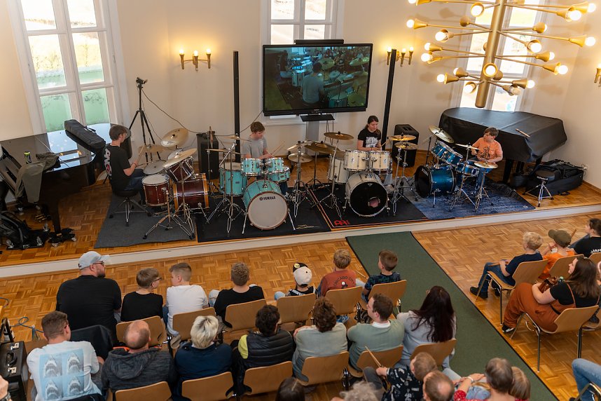 Schlagzeugkonzert in der Kreismusikschule
