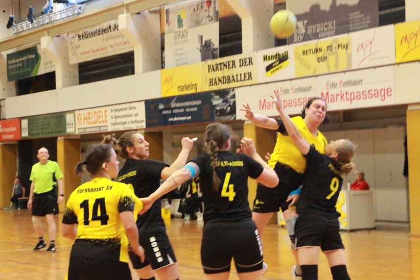 Die NSV Handball-Damen gegen den HSG Ilmkreis 