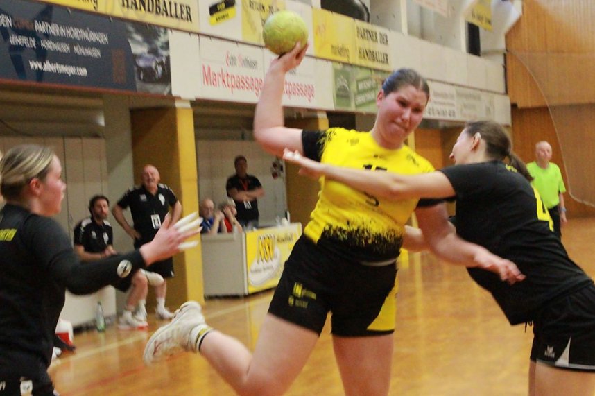 Die NSV Handball-Damen gegen den HSG Ilmkreis 