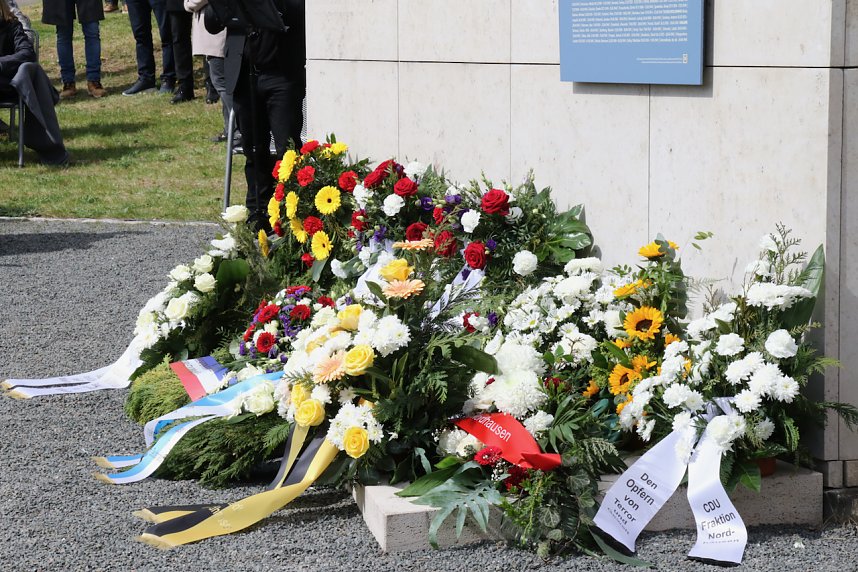 Er&ouml;ffnung des neu gestalteten Nordh&auml;user Ehrenfriedhofs 