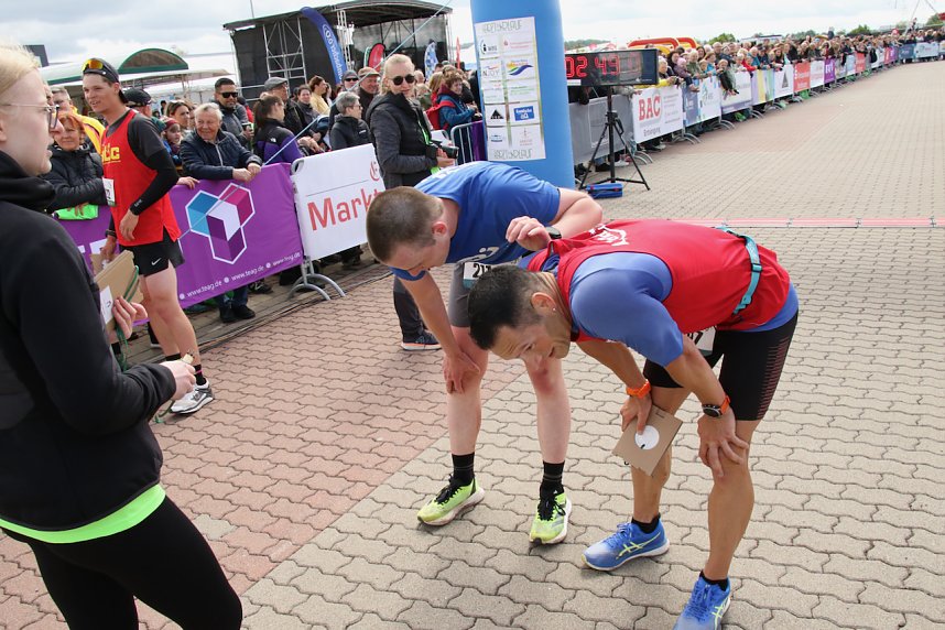 Auf der Zielgerade beim 11. Harztorlauf