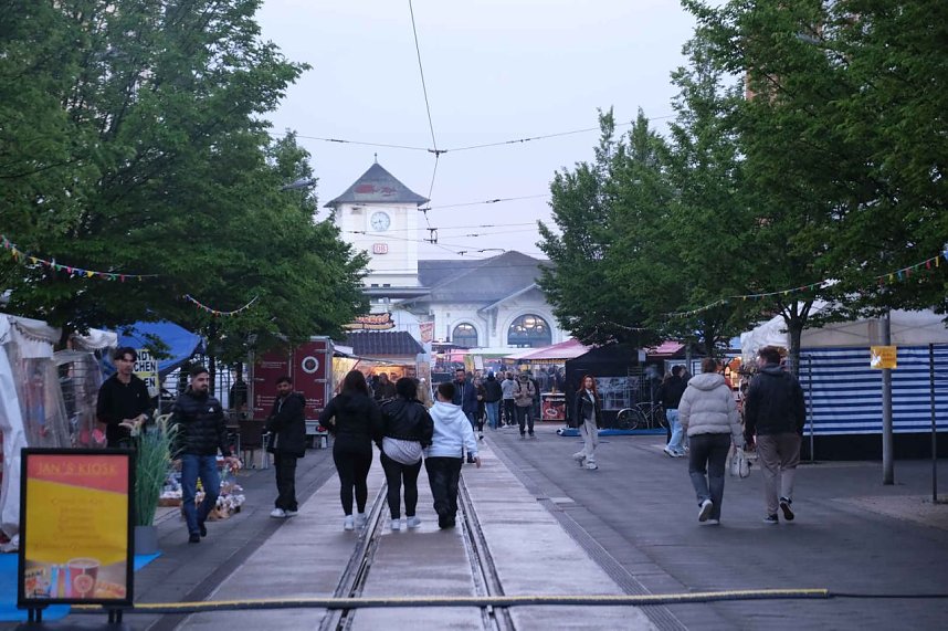 Peter Blei unterwegs auf dem Bahnhofsfest in Nordhausen