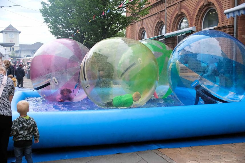 Peter Blei unterwegs auf dem Bahnhofsfest in Nordhausen
