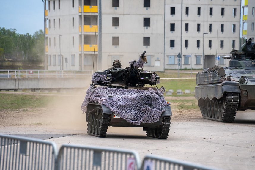 Letzlingen/Schn&ouml;ggersburg, 30 Jahre Gefechts&uuml;bungszentrum 
