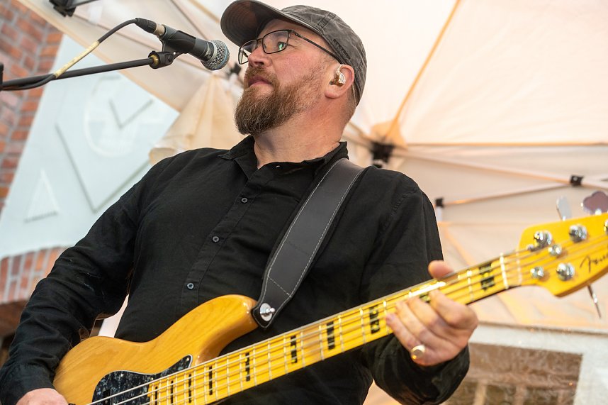 Die Kultband EMMA rockt den Innenhof der Tradi