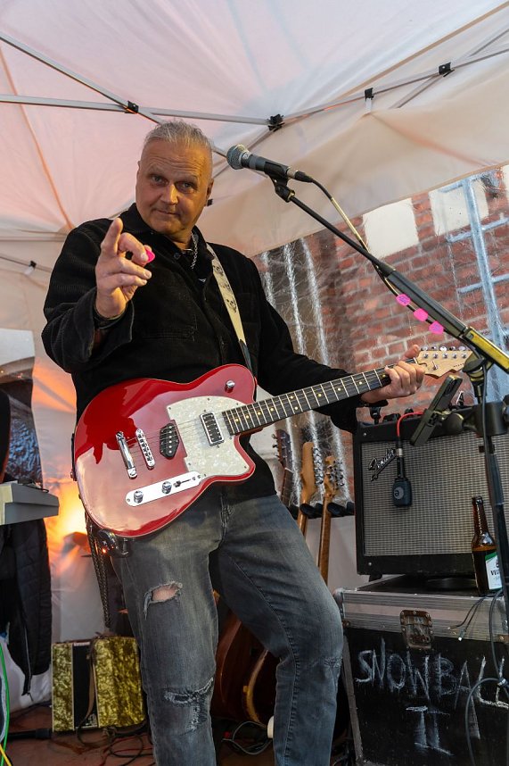 Die Kultband EMMA rockt den Innenhof der Tradi