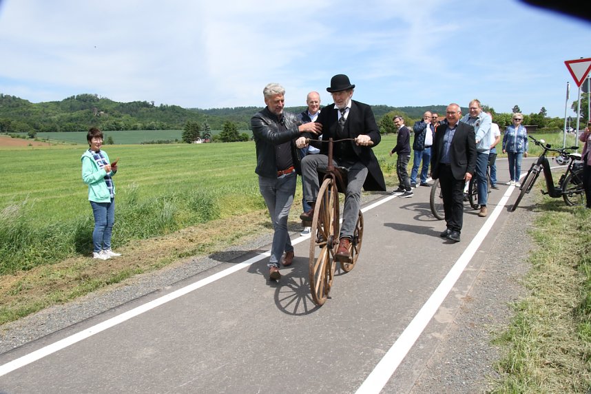 Neuer Radweg zwischen Buchholz und Herrmannsacker