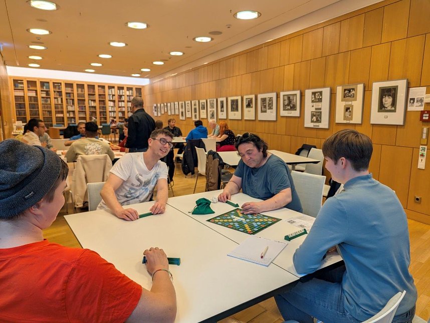 Internationale Begegnung auf dem Campus: Studenten und Lehrer aus ganz Europa tauschten sich im Rahmen der 27. Internationalen Projektwoche an der Hochschule Nordhausen fachlich und kulturell aus.