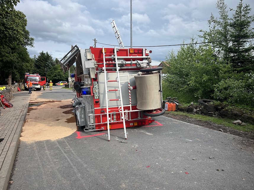 Unfall mit Feuerwehrauto