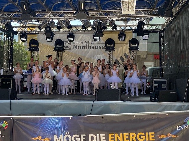 Der Auftritt des Tanzstudios Radeva auf dem 55. Rolandsfest