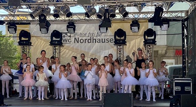 Der Auftritt des Tanzstudios Radeva auf dem 55. Rolandsfest